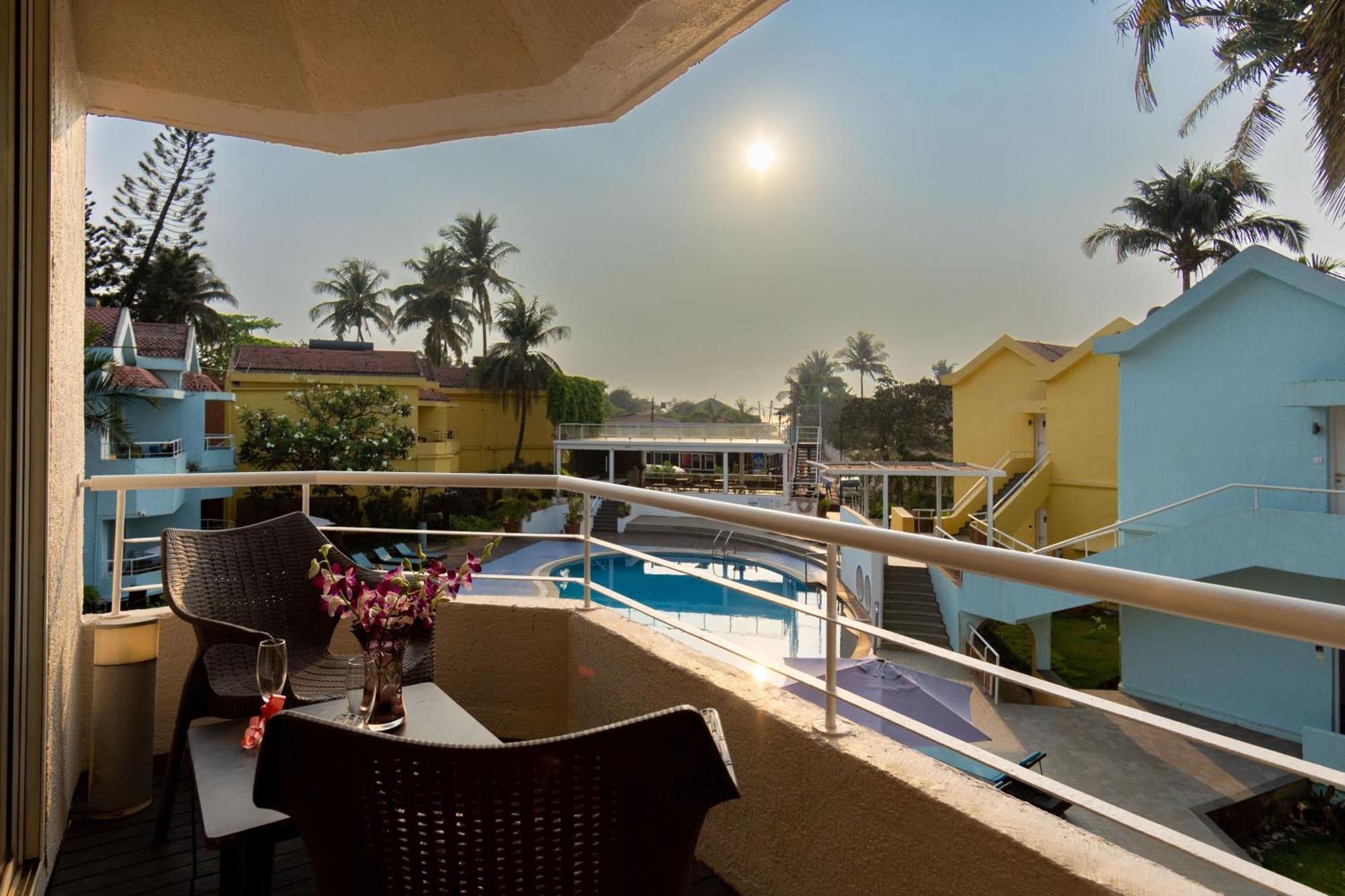 Whispering Palms सहारा Candolim